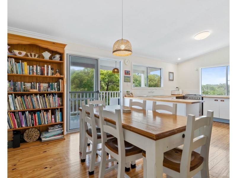 139 Dickson Way, Point Lookout QLD 4183