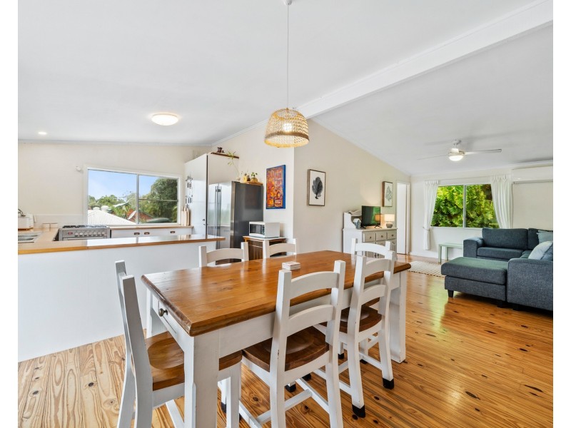 139 Dickson Way, Point Lookout QLD 4183