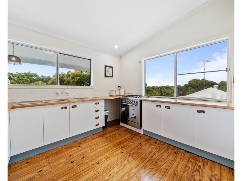 139 Dickson Way, Point Lookout QLD 4183