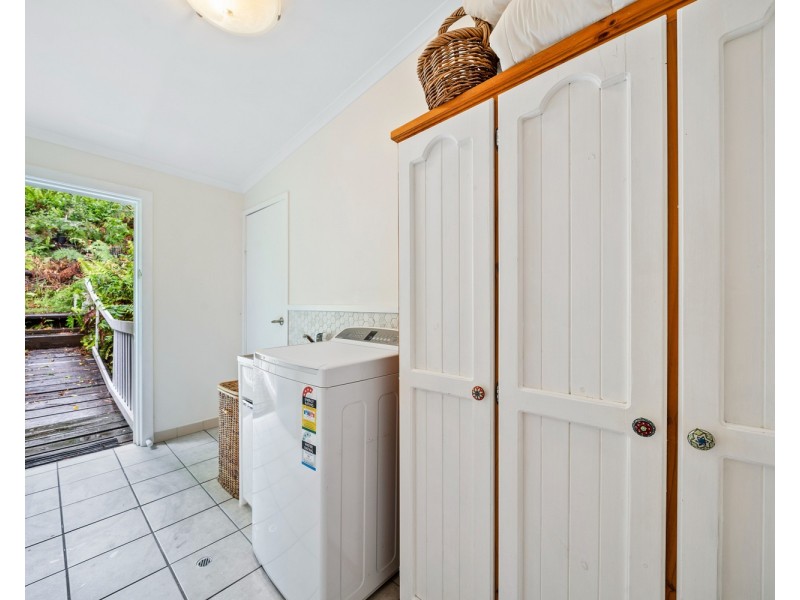 139 Dickson Way, Point Lookout QLD 4183