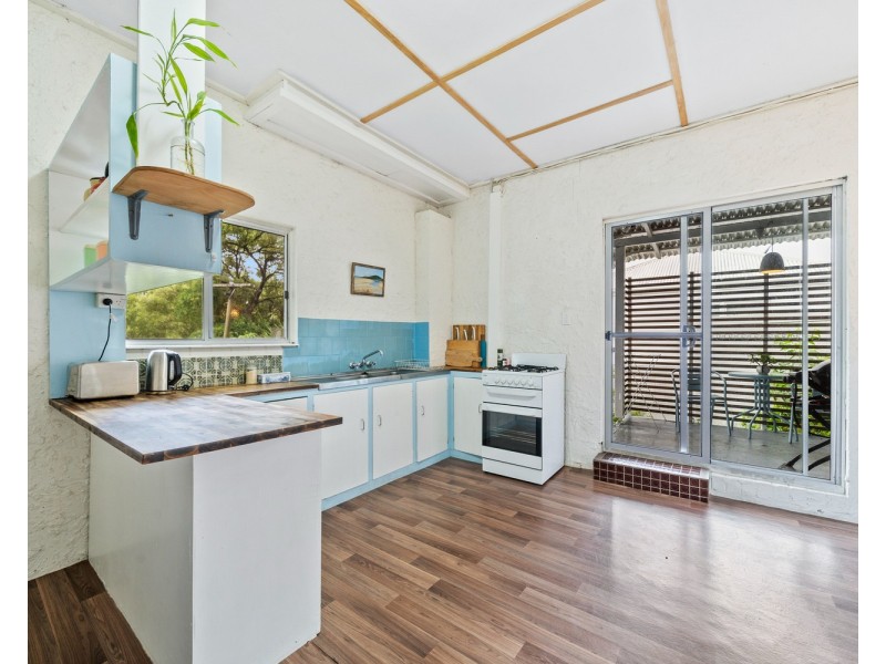 139 Dickson Way, Point Lookout QLD 4183