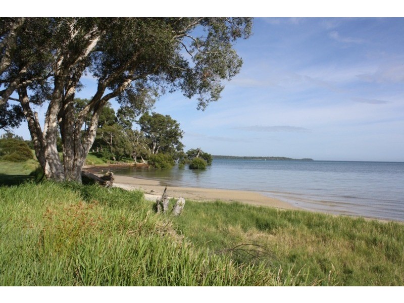 23 Flinders Avenue, Dunwich QLD 4183