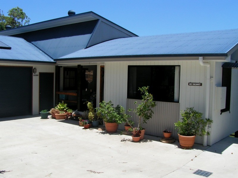 133 Rainbow Crescent, Dunwich QLD 4183