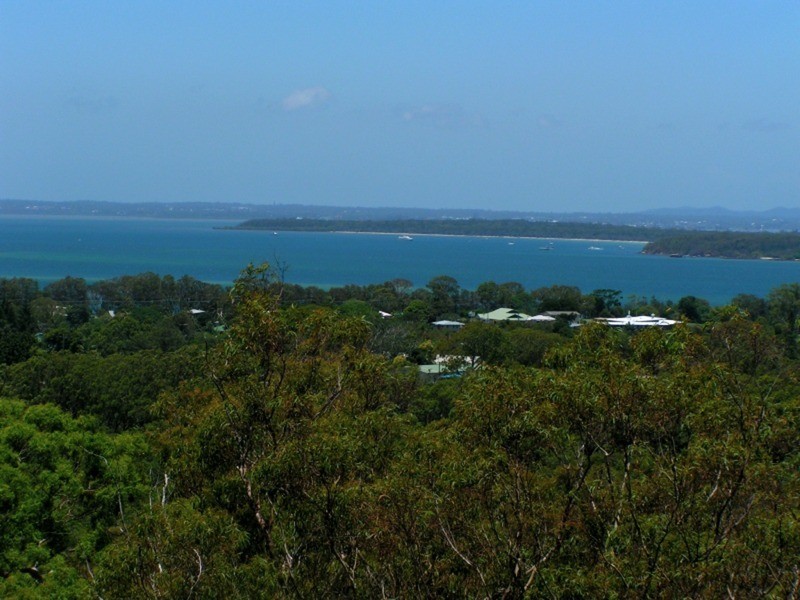 133 Rainbow Crescent, Dunwich QLD 4183