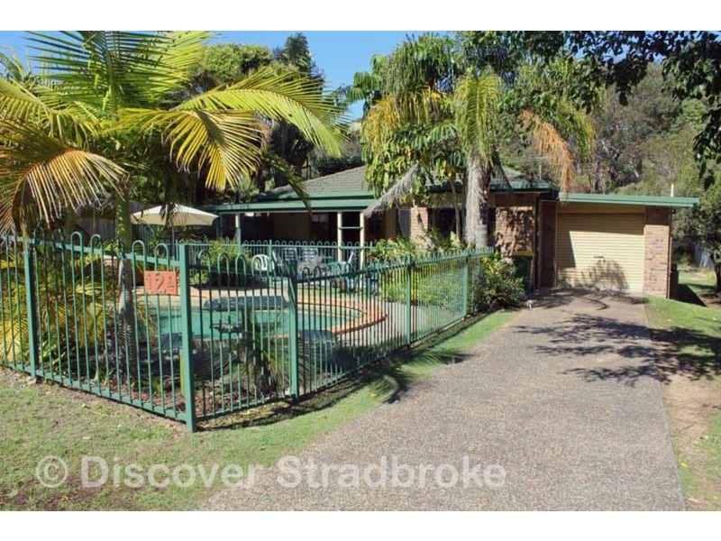 124 Tramican Street, Point Lookout QLD 4183