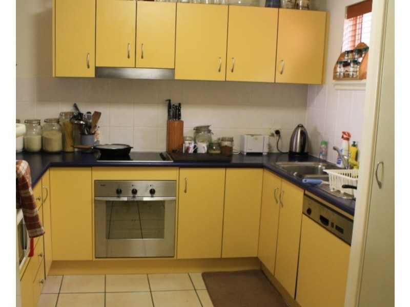 25/11-13 Samarinda Drive, Point Lookout QLD 4183