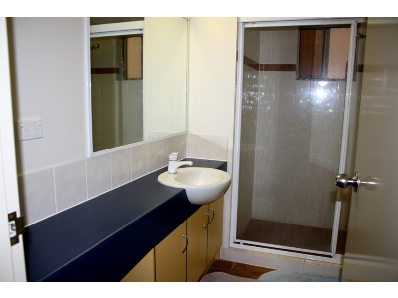 25/11-13 Samarinda Drive, Point Lookout QLD 4183