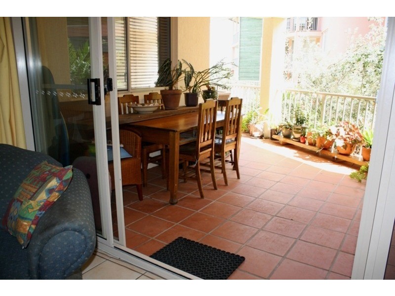 25/11-13 Samarinda Drive, Point Lookout QLD 4183
