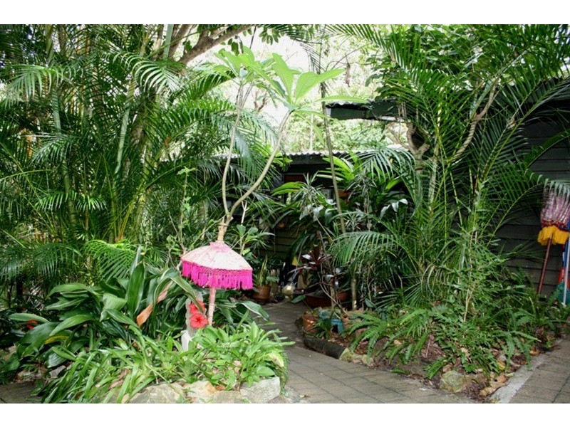 20A Yarrong Road, Point Lookout QLD 4183