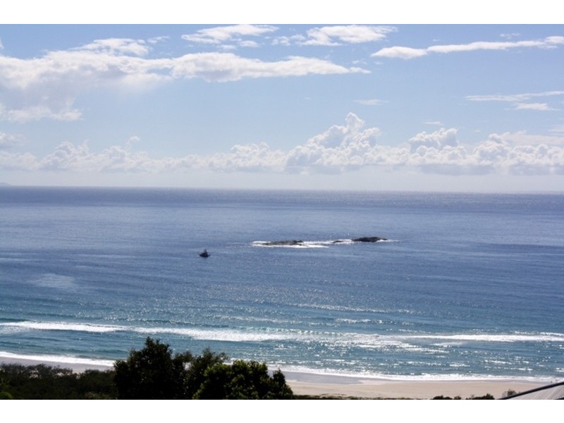 10/6 Cumming Parade, Point Lookout QLD 4183