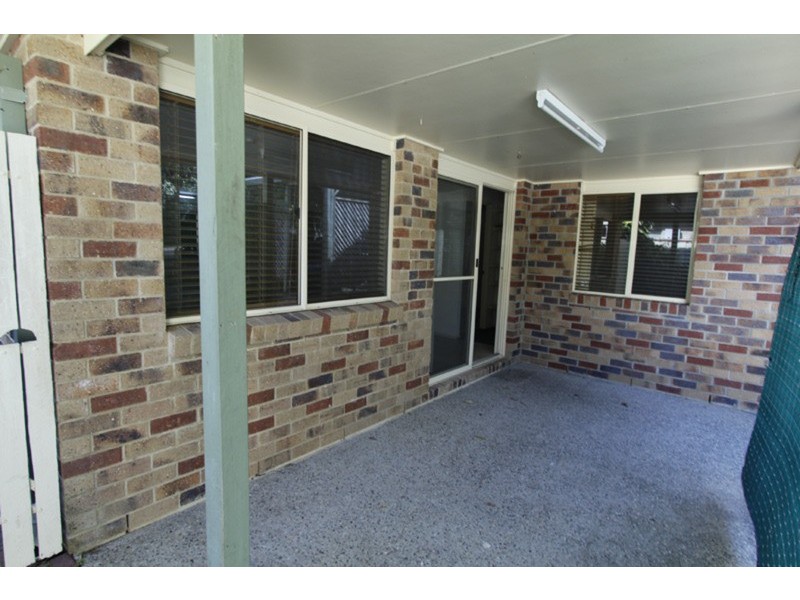 38 Kindara Street, Amity Point QLD 4183