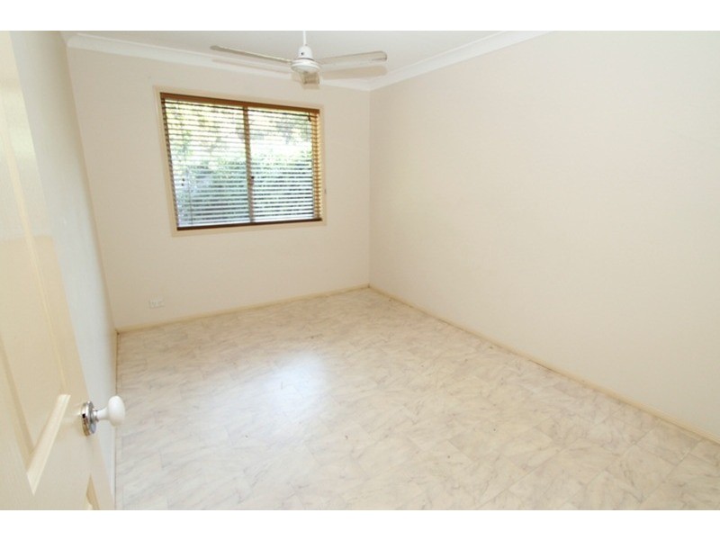 38 Kindara Street, Amity Point QLD 4183