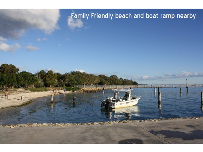 38 Kindara Street, Amity Point QLD 4183