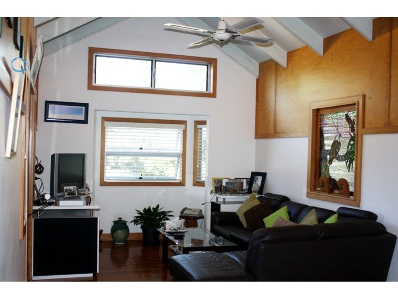 29 Bigoon Road, Point Lookout QLD 4183