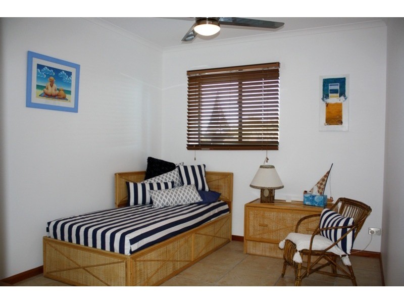 41 Cumming Parade, Point Lookout QLD 4183
