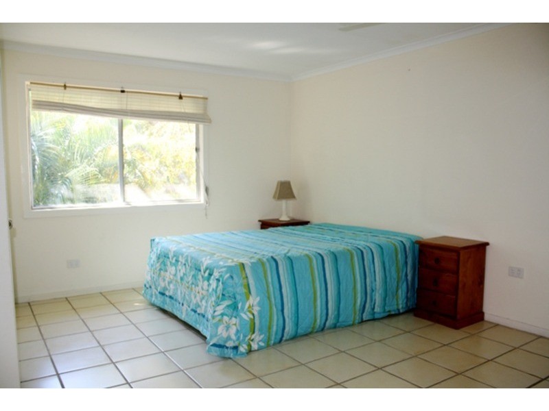 2 Millers Lane, Amity Point QLD 4183