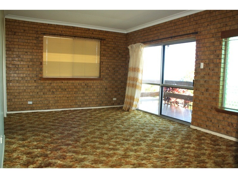 107 Rainbow Crescent, Dunwich QLD 4183