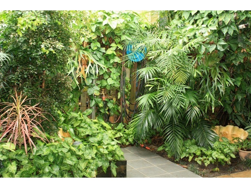 14 Kindara Street, Amity Point QLD 4183