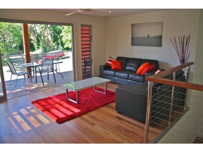 2/16 Tramican Street, Point Lookout QLD 4183