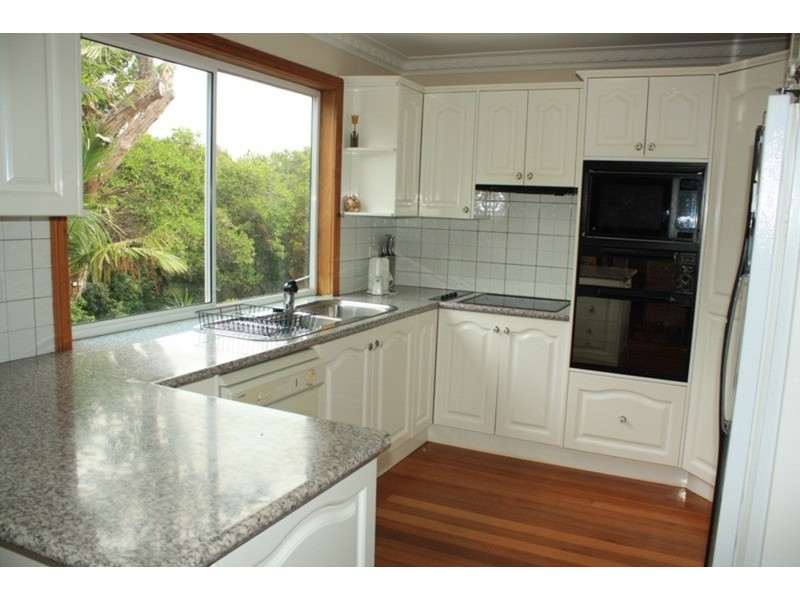 42 Karboora Drive, Point Lookout QLD 4183