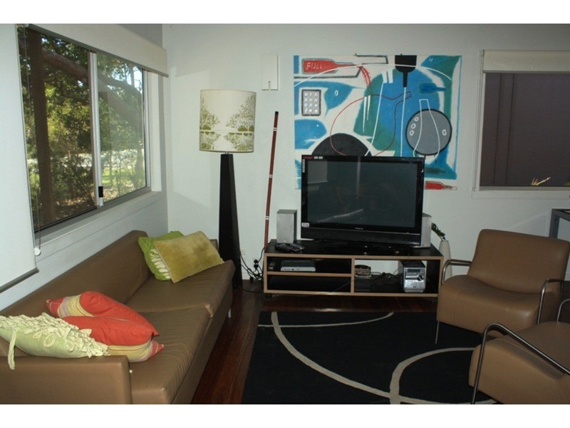 49 Dickson Way, Point Lookout QLD 4183