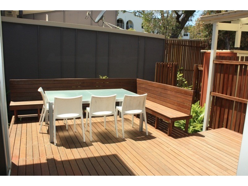 49 Dickson Way, Point Lookout QLD 4183