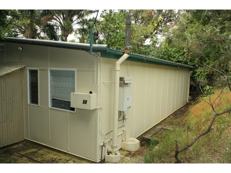 19 Yarrong Road, Point Lookout QLD 4183