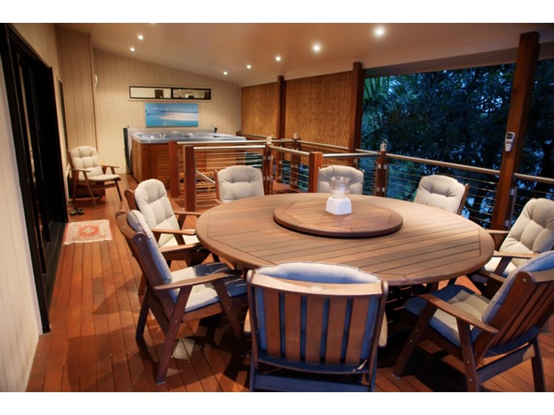 28 Tramican Street, Point Lookout QLD 4183