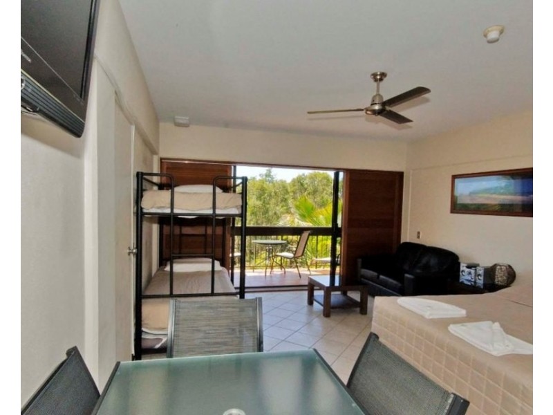 112 Dickson Way, Point Lookout QLD 4183