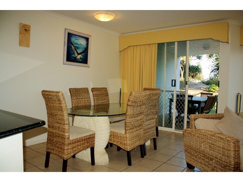 1/11 Samarinda Drive, Point Lookout QLD 4183