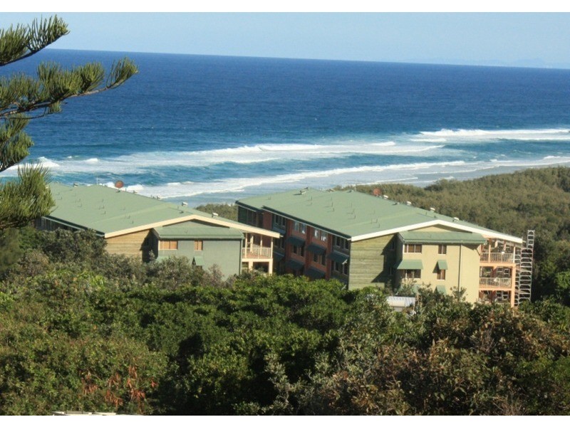 1/11 Samarinda Drive, Point Lookout QLD 4183