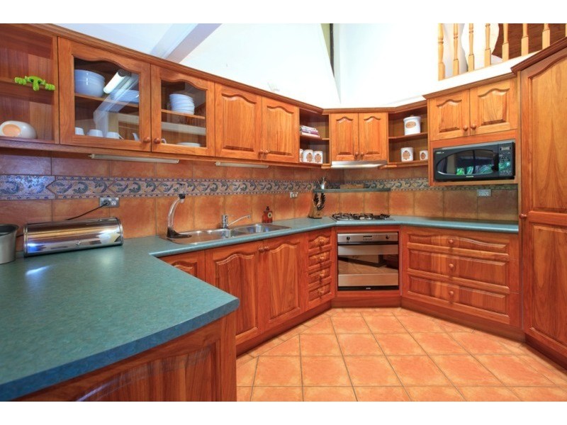 102 Dickson Way, Point Lookout QLD 4183