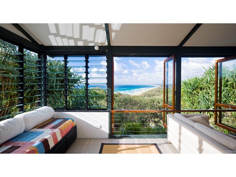 1 North Lane, Point Lookout QLD 4183