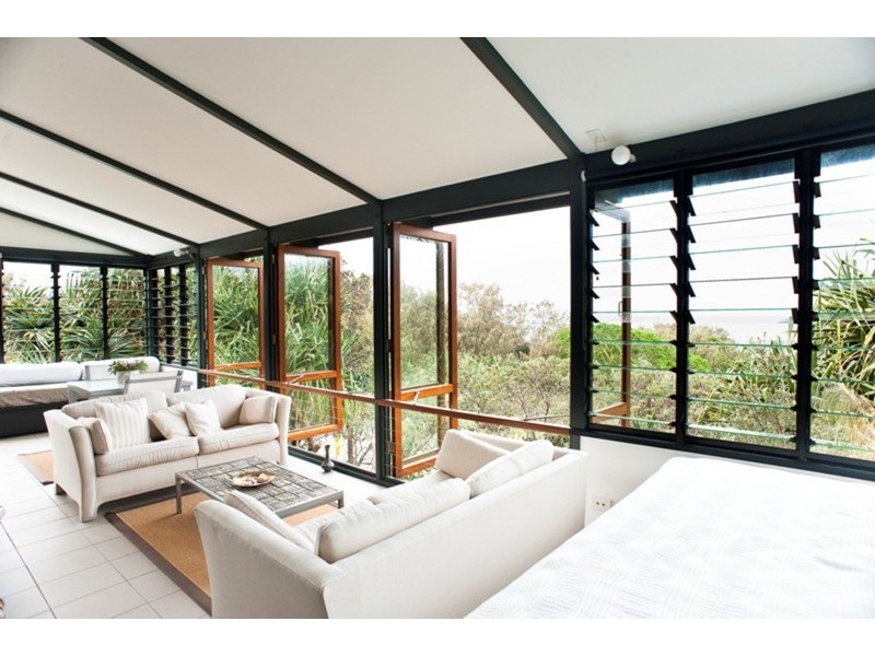 1 North Lane, Point Lookout QLD 4183