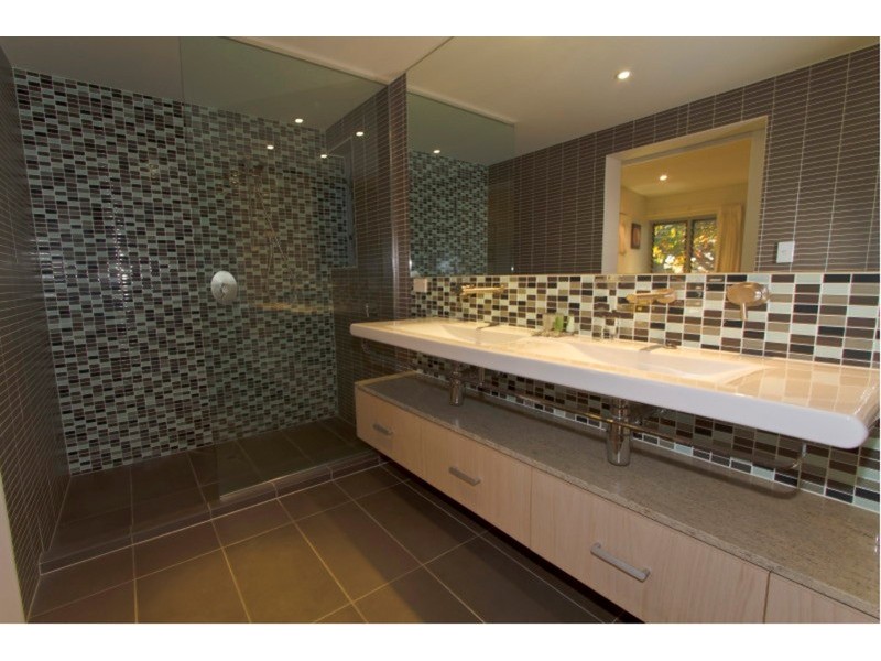 1/158-172 Dickson Way, Point Lookout QLD 4183