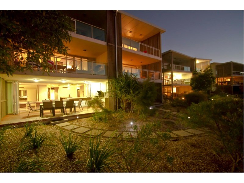 1/158-172 Dickson Way, Point Lookout QLD 4183