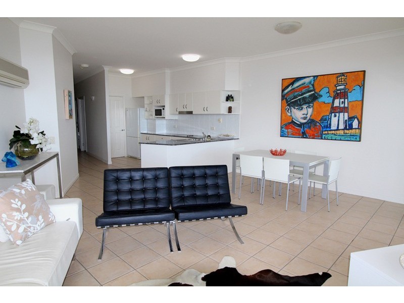 19/11-13 Samarinda Way, Point Lookout QLD 4183