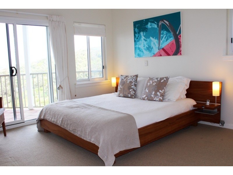 19/11-13 Samarinda Way, Point Lookout QLD 4183