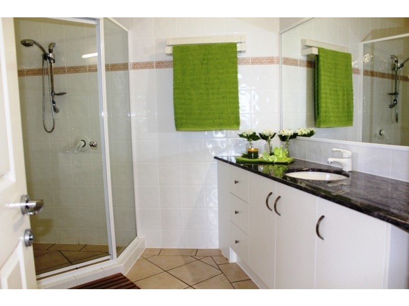 19/11-13 Samarinda Way, Point Lookout QLD 4183