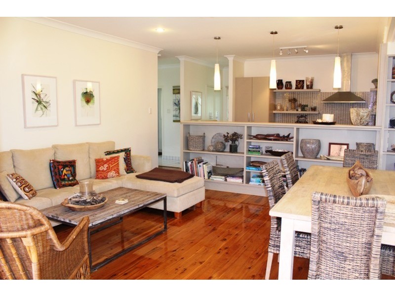 49 Cumming Parade, Point Lookout QLD 4183