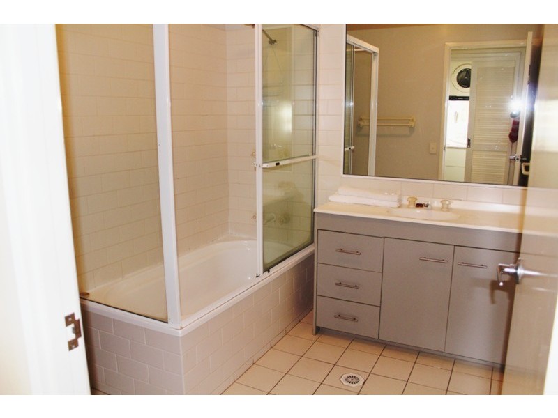 18/21-25 Cumming Parade, Point Lookout QLD 4183