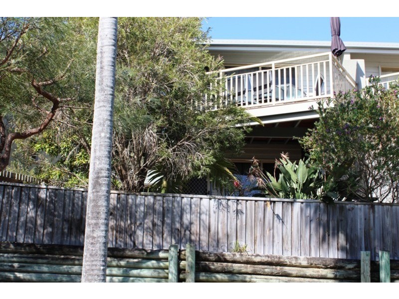 18/21-25 Cumming Parade, Point Lookout QLD 4183