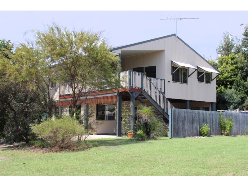 26 Bigoon  Road, Point Lookout QLD 4183