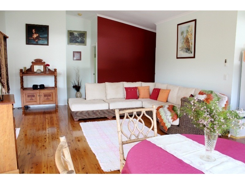 26 Bigoon  Road, Point Lookout QLD 4183