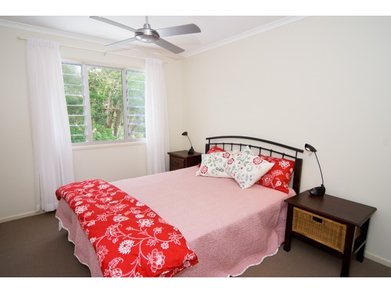2/3 Prosperity Street, Point Lookout QLD 4183