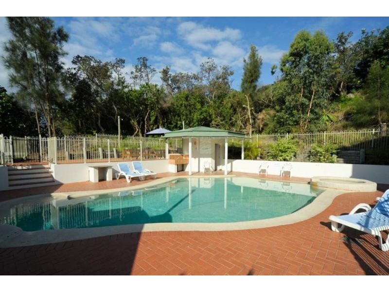 27/11-13 Samarinda Drive, Point Lookout QLD 4183