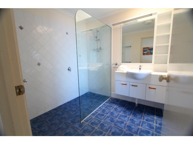 21-25 Cumming Parade, Point Lookout QLD 4183