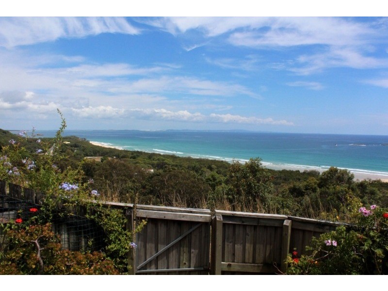 21-25 Cumming Parade, Point Lookout QLD 4183