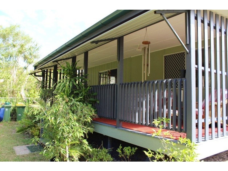 16 Kawana Street, Amity Point QLD 4183