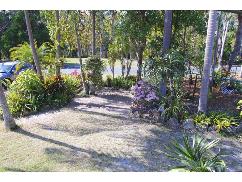 16 Kawana Street, Amity Point QLD 4183